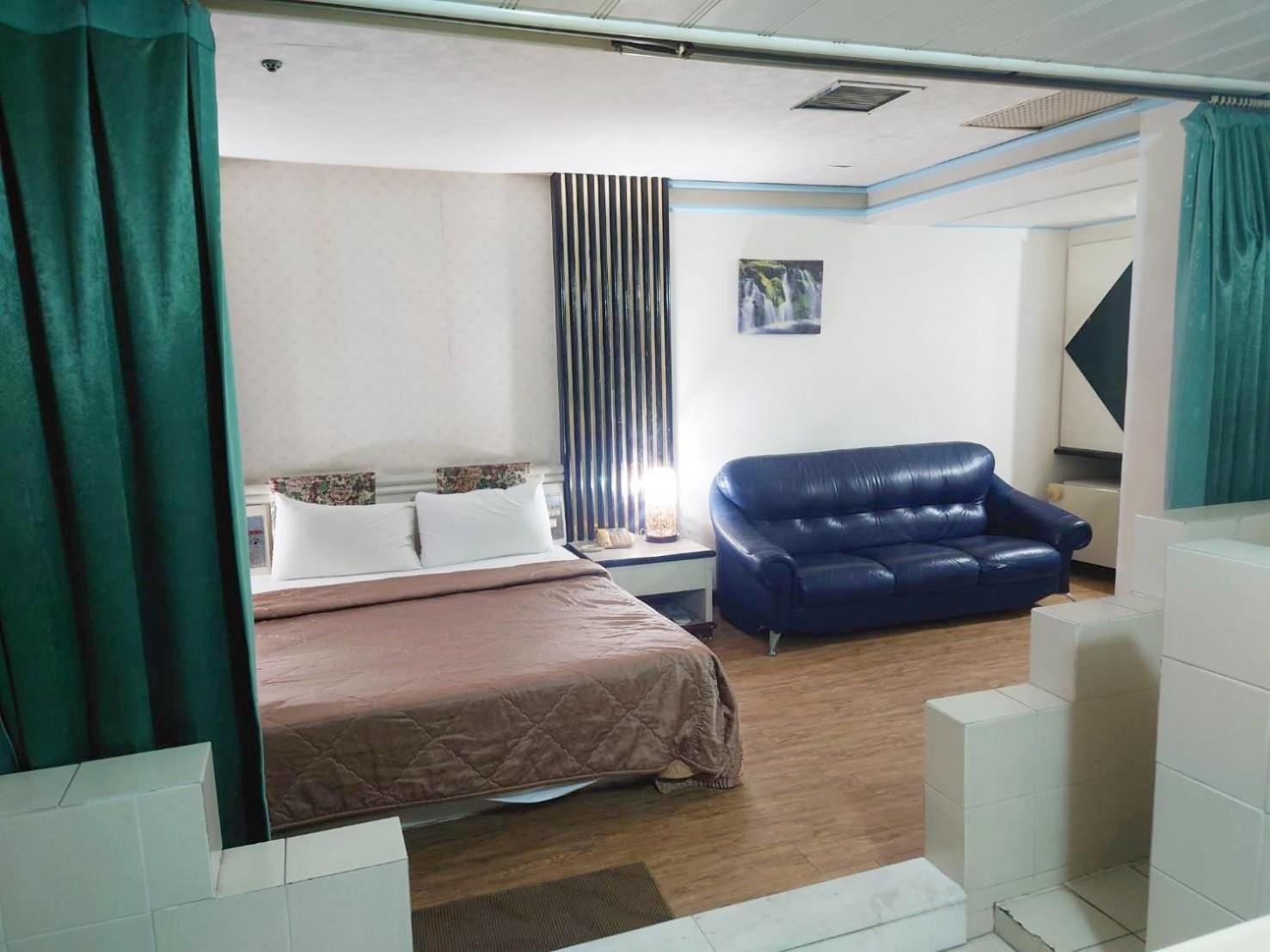 Modern Plaza Hotel Cao Hùng Phòng bức ảnh