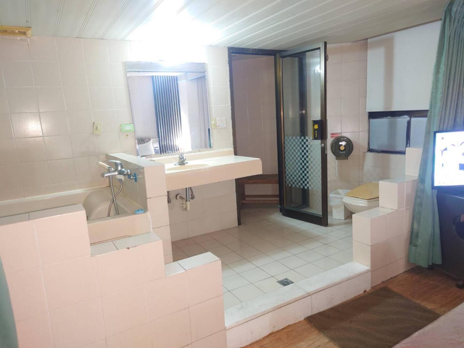 Modern Plaza Hotel Cao Hùng Phòng bức ảnh