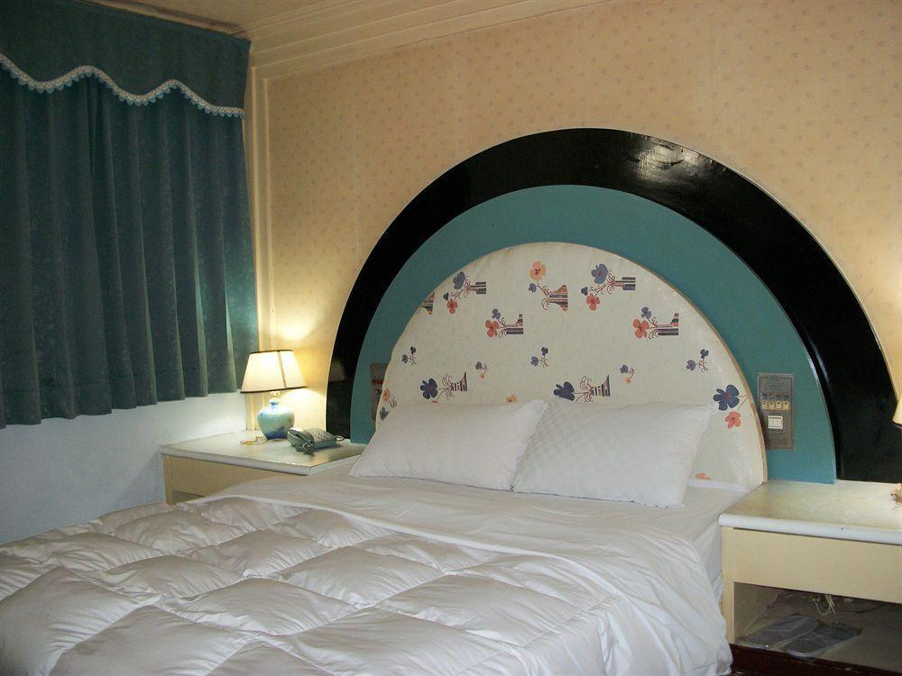 Modern Plaza Hotel Cao Hùng Ngoại thất bức ảnh