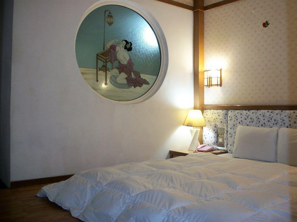 Modern Plaza Hotel Cao Hùng Ngoại thất bức ảnh
