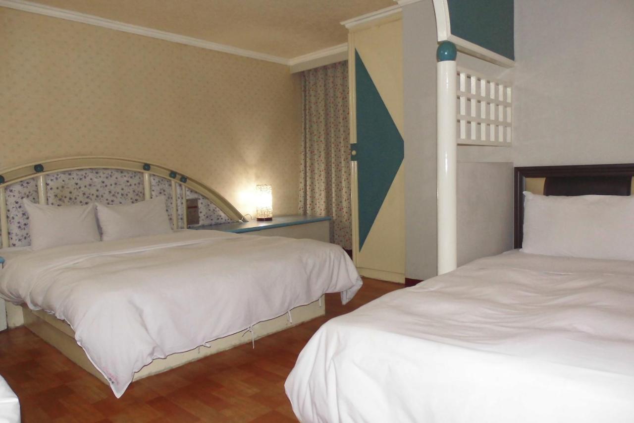 Modern Plaza Hotel Cao Hùng Ngoại thất bức ảnh
